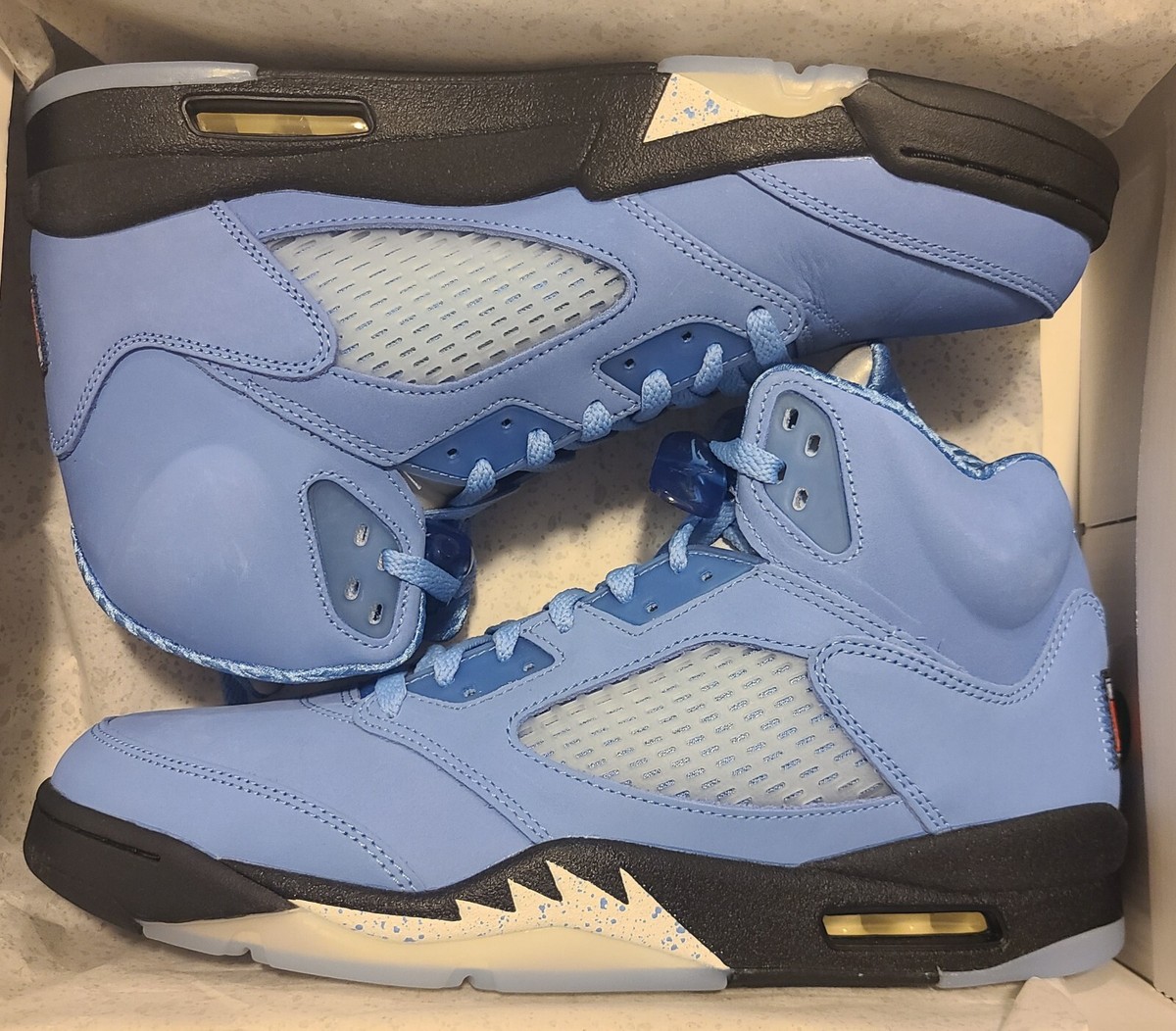 新品　Air Jordan 5 Retro University Blue Jordan 5 Retro SE 'UNC' - Air Jordan - DV1310 401
