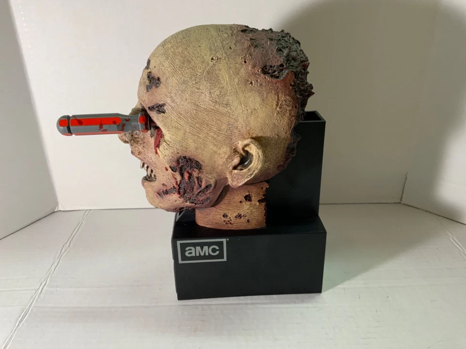 RARE The Walking Dead Limited Edition Box Set Collectible Zombie Head - Image 3 of 4