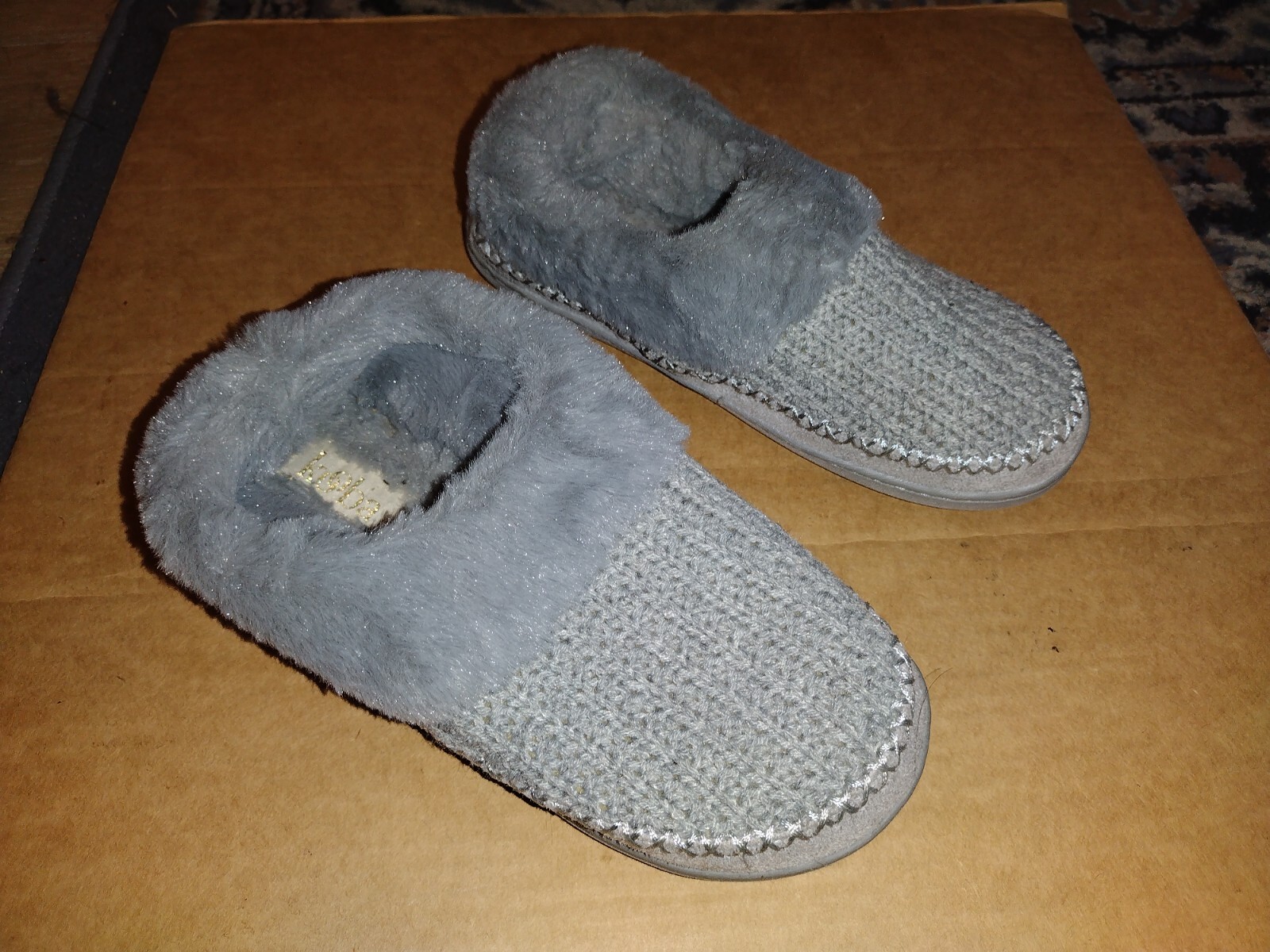 SAOLA KOOBA Pantofole donna grigio maglione foderato pelliccia sintetica suola rigida taglia S (5 6) usate in ottime condizioni