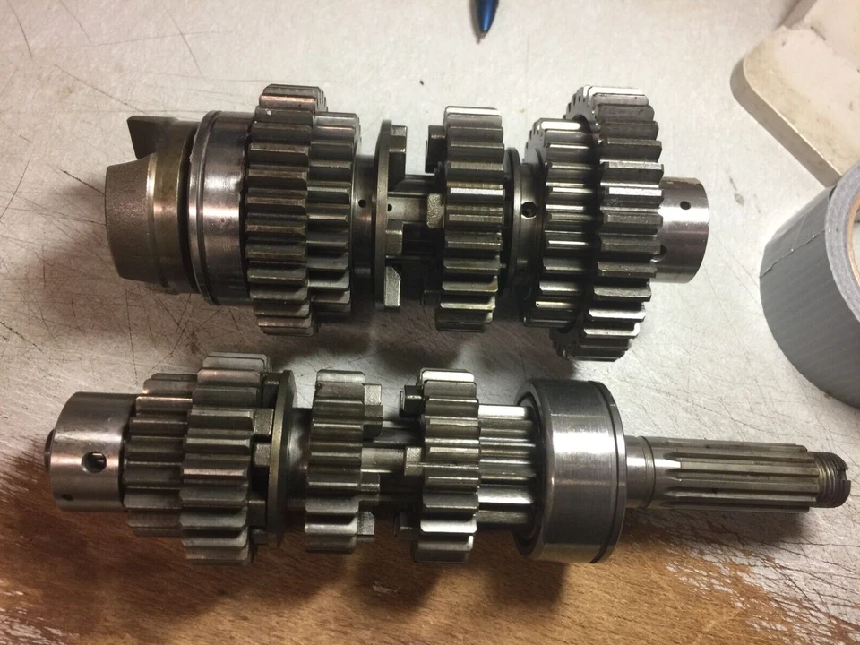 KZ 1100  J Model  Shaft Drive  5 Speed Transmission   Kawasaki Z1 KZ  Drag Bike Foto 2 de 2