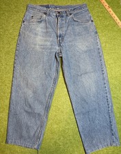 Vintage Levi  s 5 Pocket Jeans Made in Canada W34 L30 Light Wash 100 Cotton