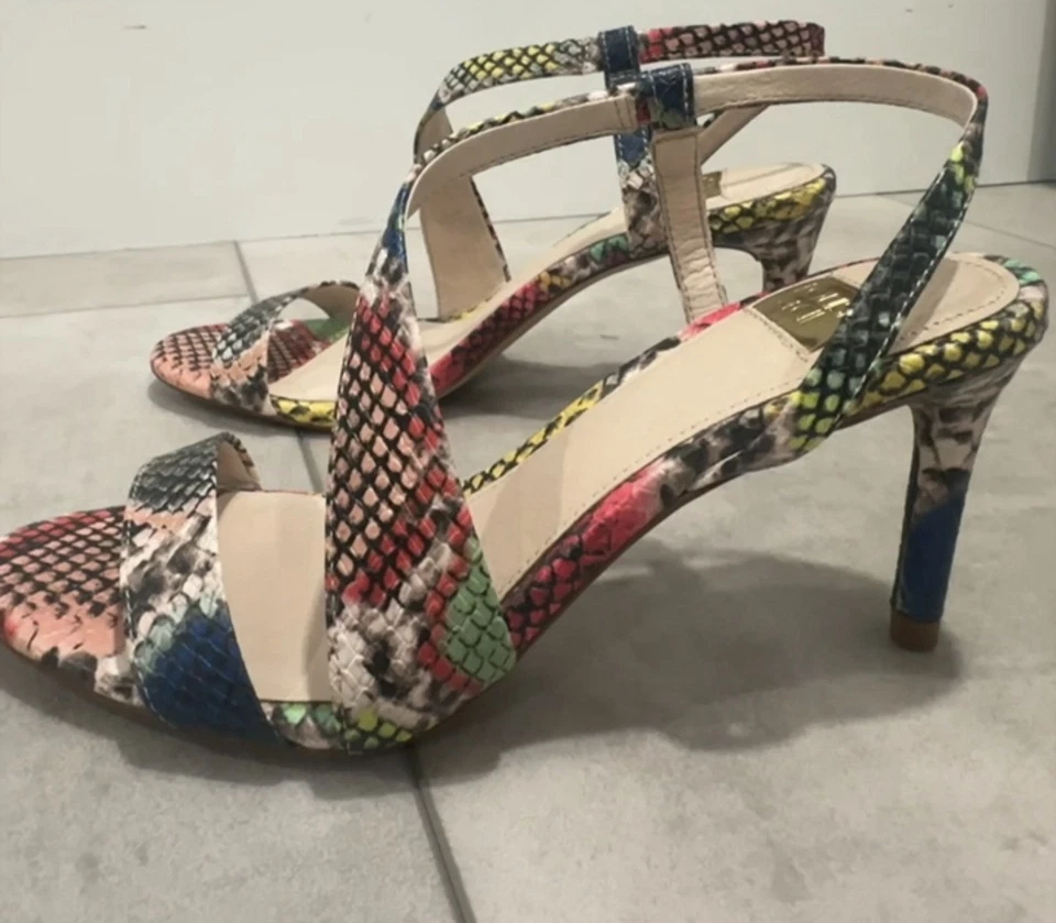 Сандалии на каблуке с ремешками Louise et Cie Multi-Snake Print новые без коробки размер 6 - Изображение 2 из 4