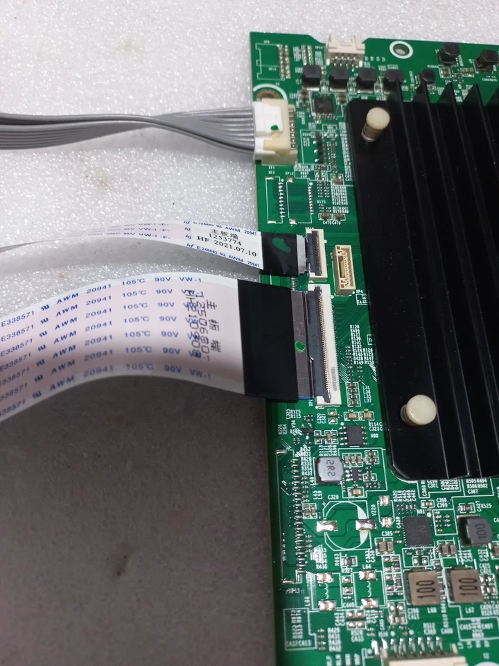 Carte Mère HISENSE RSAG7.820.11185/ROH - Photo 4/4
