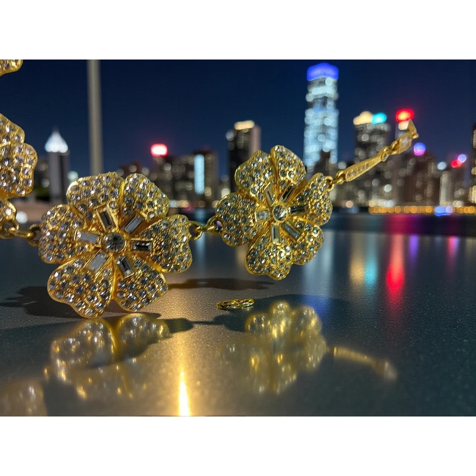 Collar Kate Spade New York Oro Flor Cristal Distintivo Foto 4 de 4