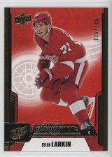2019-20 Upper Deck Credentials Red /199 Dylan Larkin #11 0r2s