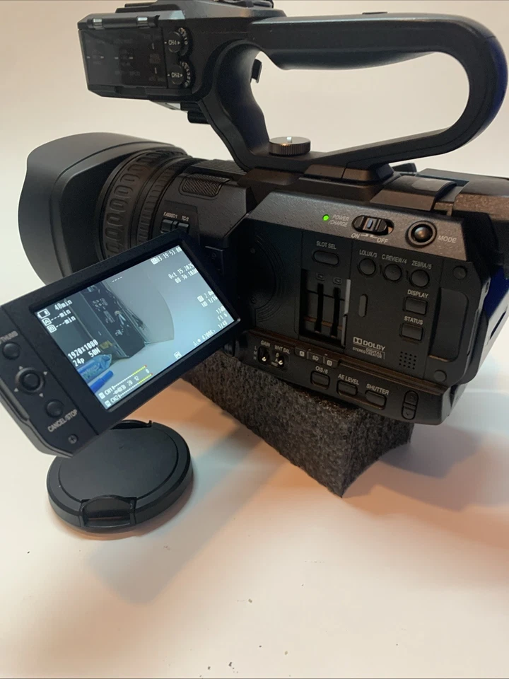 JVC 4K Memory Card Camera Recorder 4K Video Camcorder GY-HM250U - Image 3 of 4