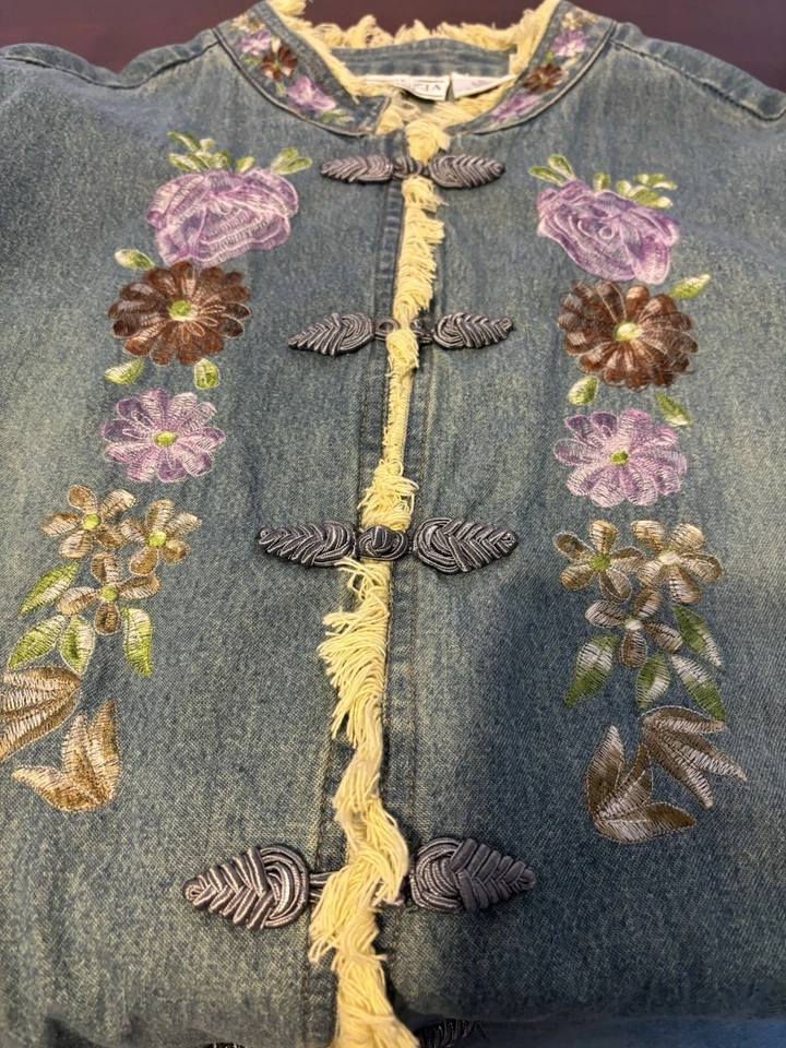 Chaqueta Venezia Talla 2XL Denim Bohemia Folk Flecos Floral Bordada Asiática Foto 4 de 4