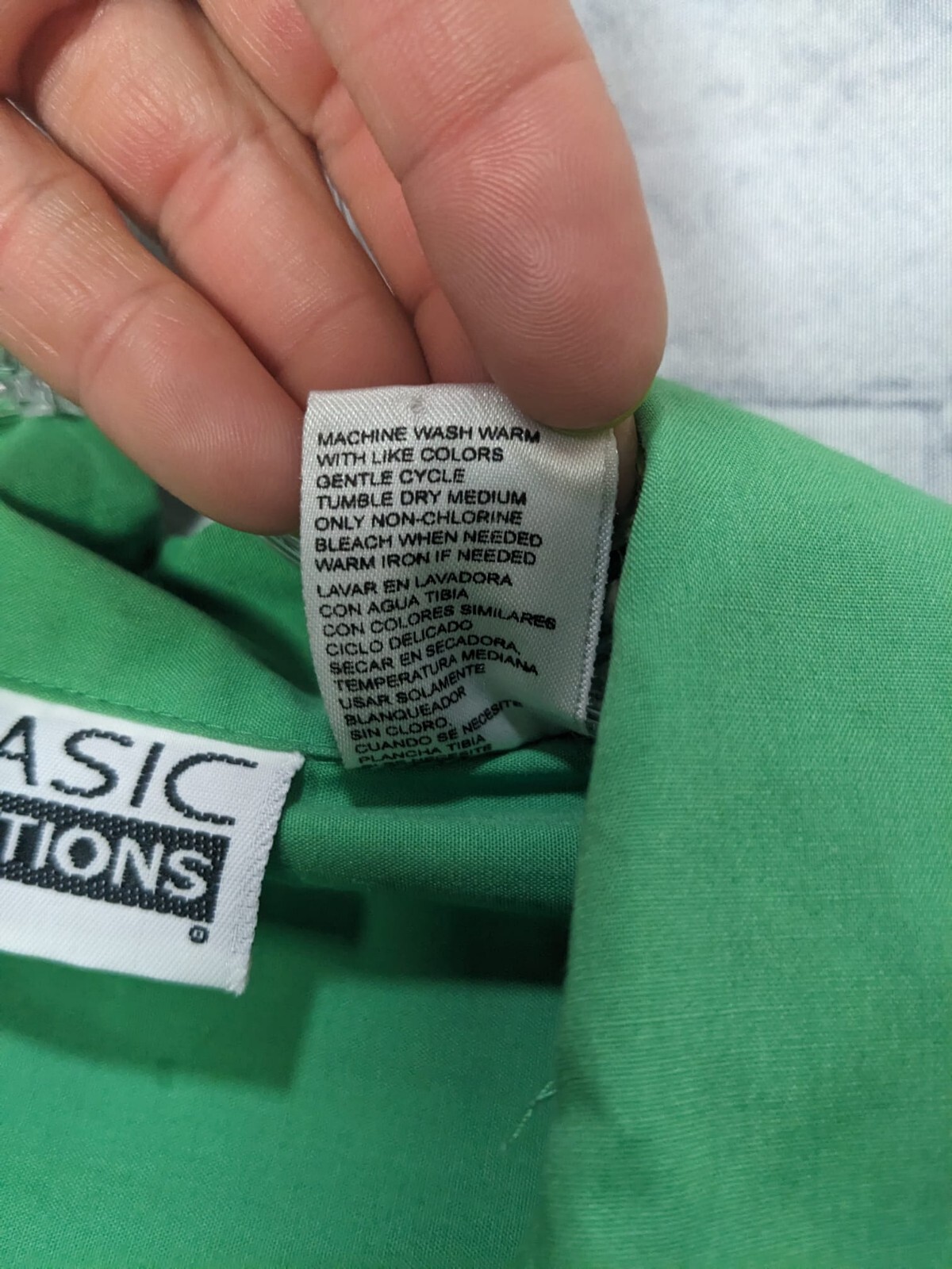 Basic Editions Women's Green Button-up Collared T… - image 6