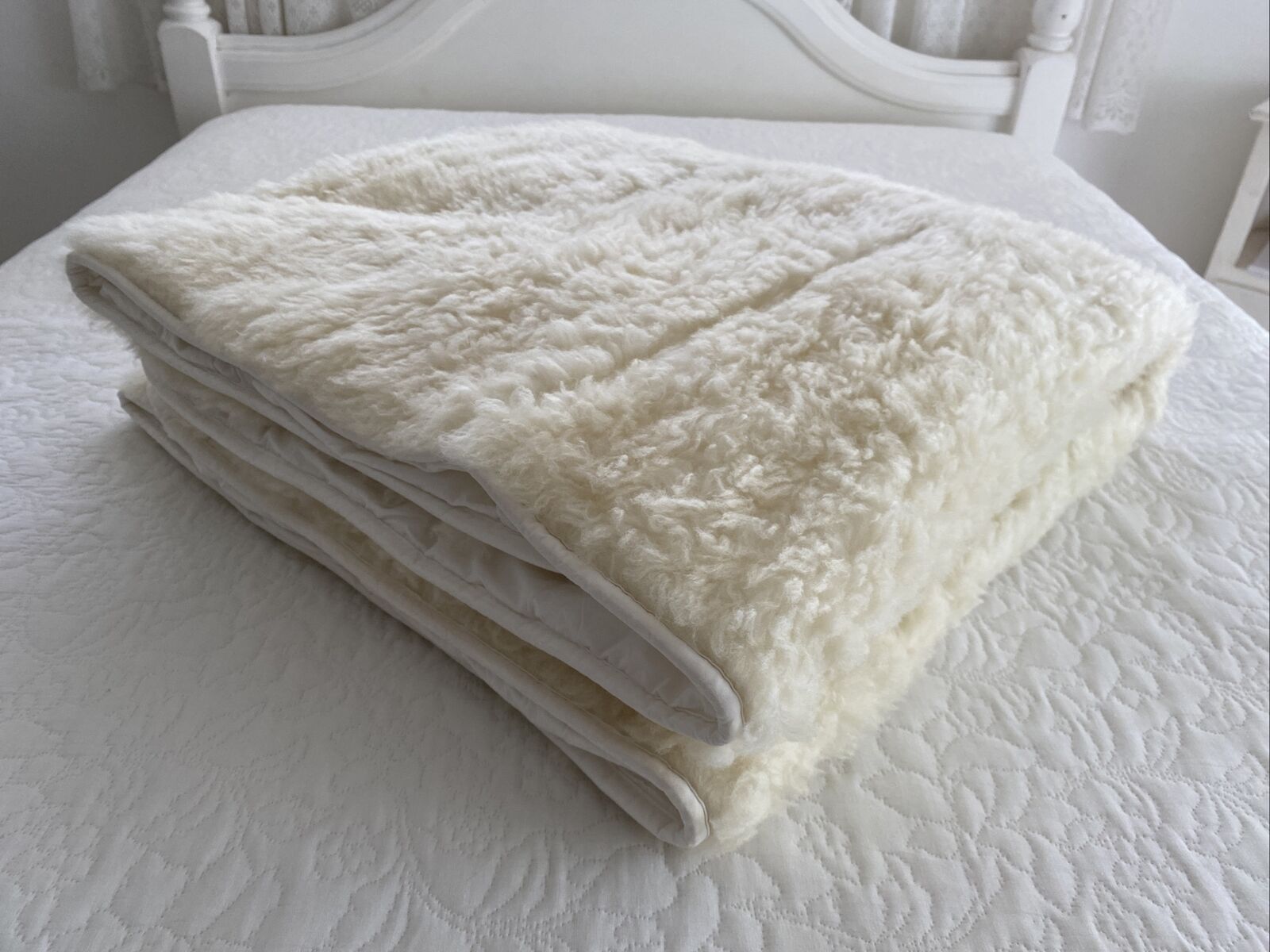 Crestell Australian Made Fitted Popular brand in the world Reversible Quilted Double Over item handling Shaggy