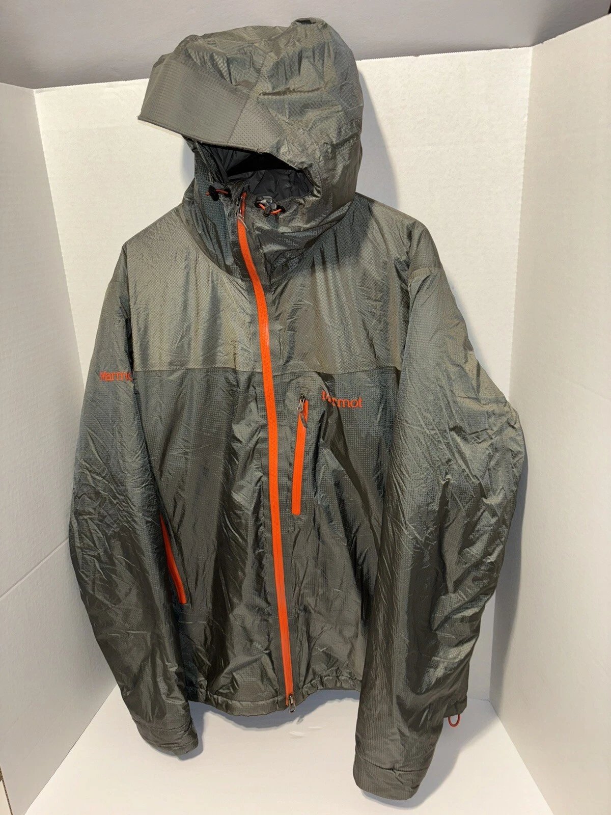Men's MARMOT Grey Gray Orange Windbreaker Puffer Lightweight Jacket Coat Size M