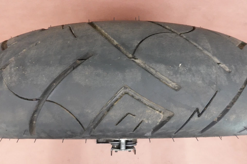 2000-2006 Harley Davidson FLTRI Road Glide ОБОД ПЕРЕДНЕГО КОЛЕСА ШИНА 130/90 B16 - Изображение 2 из 4