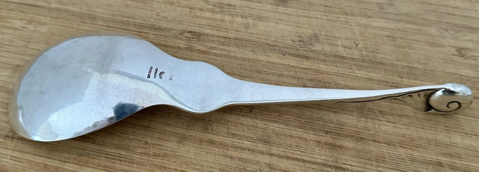 PRIMEIRO GEORG JENSEN ORNAMENTAL #50 PADRÃO CARACOL ESTERLINA 7 1/2" COLHER 1915-1927 - Imagem 4 de 4