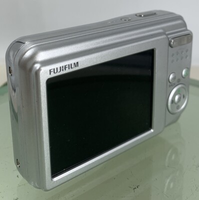 Fujifilm Finepix A170 10.2MP 3x Zoom Digital Camera Silver NO CARD
