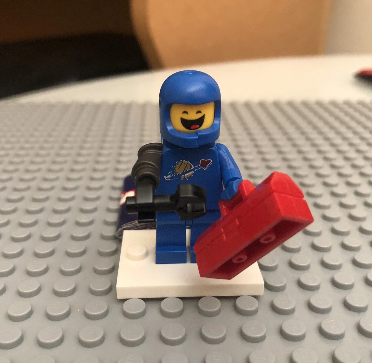 Lego movie 2 hotsell minifigure blind bags