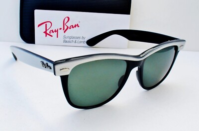 Vintage B&L Ray Ban USA Wayfarer II 54mm Black & white Vintage B&L Ray Ban USA Wayfarer II 54mm Black & white