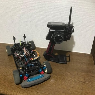 Tamiya RC Set w/ working Headlights/Taillights. Includes Charger.