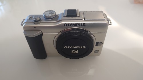 Olympus Pen E-PL1 body Fotocamera - Foto 2 di 5