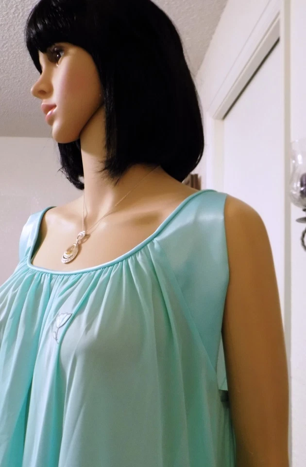 Camisón LUCIE ANN DE COLECCIÓN de nailon SEAFOAM con mangas con bandas de satén talla S pequeño Foto 4 de 4