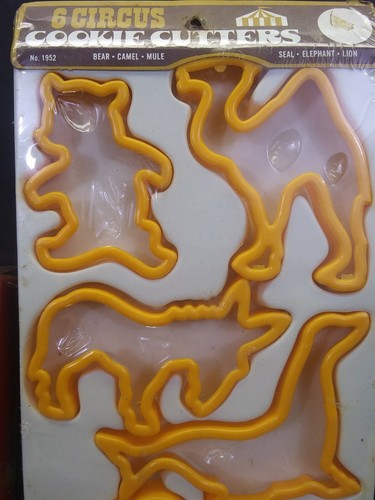 Vintage Weihnachten Lebkuchen Familie Zirkus Löwe Robbe Ausstecher Set B5 - Bild 6 von 11