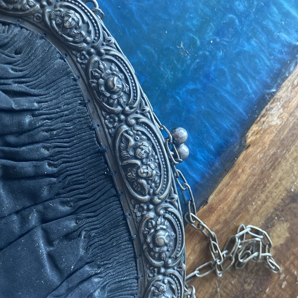 Ancien beau Sac de soirée en métal argenté alpacca silver bag angel XIX Anges - Photo 4/4