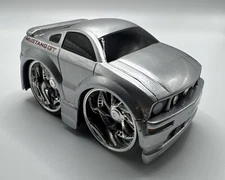 TOON GARAGE 2006 FORD MUSTANG GT  3.5" SILVER BY JADA