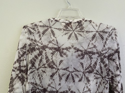 Chico's Womens Size 2 Gray White Tie Dye Semi Sheer Mesh Knit Tie Waist Top - Picture 11 of 13