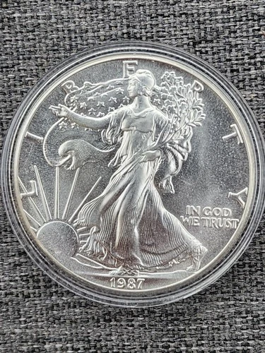 Uncirculated 1 Oz .999 Fine Silver 1987 US Walking Liberty One Dollar Coin