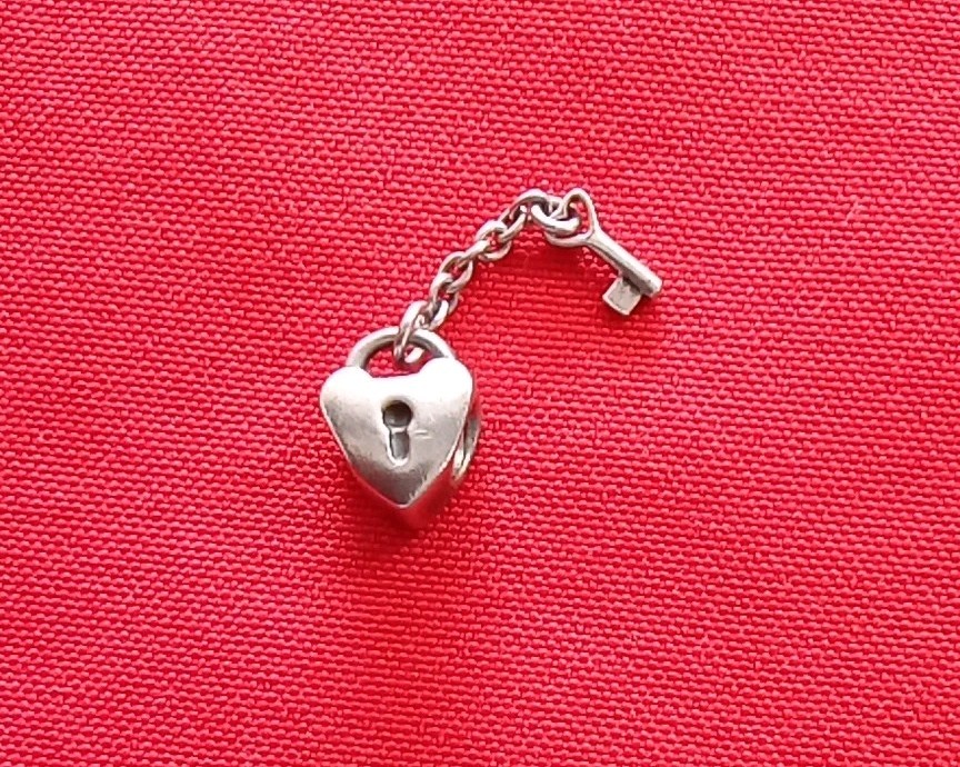 Authentic PANDORA Solid Sterling Silver Key Heart… - image 1