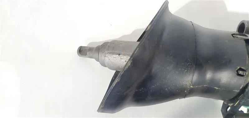 Steering Column With Key OEM 2019 Chevrolet Express 3500 - Image 4 of 4