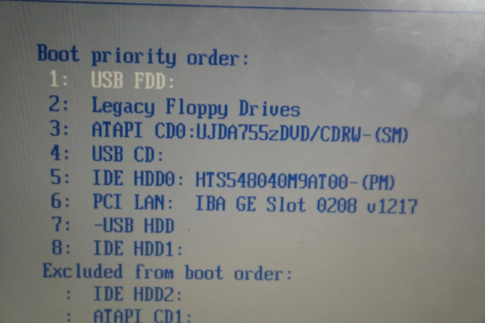 IBM ThinkPad Laptop 2374 Pentium M 1595 Radeon 7500 1GB 14.1" Windows XP COA - Image 3 of 4