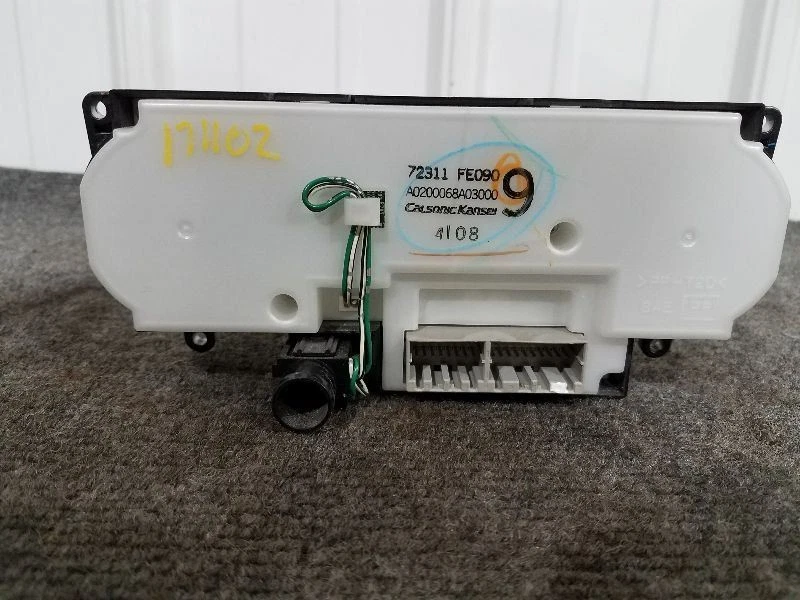 2005-07 Subaru Impreza STi controle de temperatura - temperatura automática PN: 72311FE090 - Imagem 3 de 4