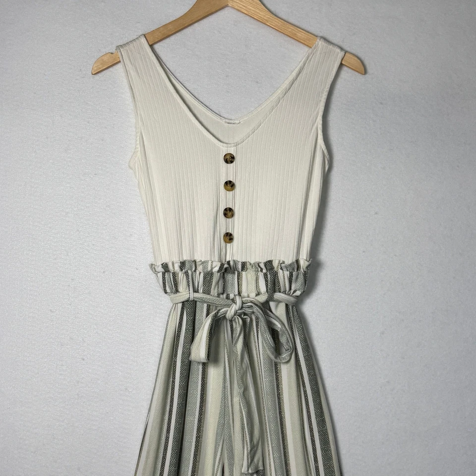 Mono de mujer pequeño a rayas sin mangas lazo cintura botón delantero informal verano Foto 3 de 4