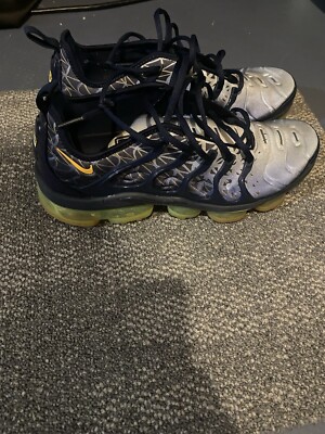 nike air vapormax plus geometric obsidian laser orange