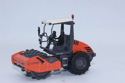 !! SALE !!  NZG 9483  HAMM   H7iP Walze Stampffuß  1:50 NEU OVP  ROPS