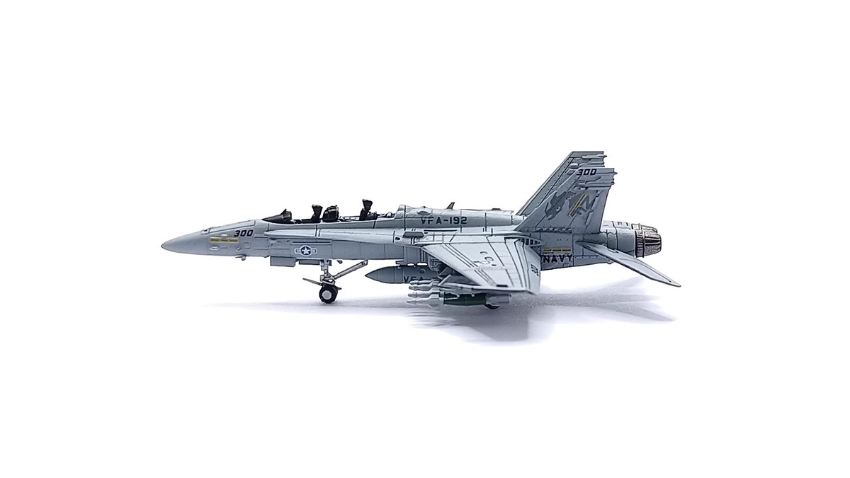 1/144 U.S. Navy F/A-18E Super Hornet Argonauts  Single-Seat   2 Kits In One Box
