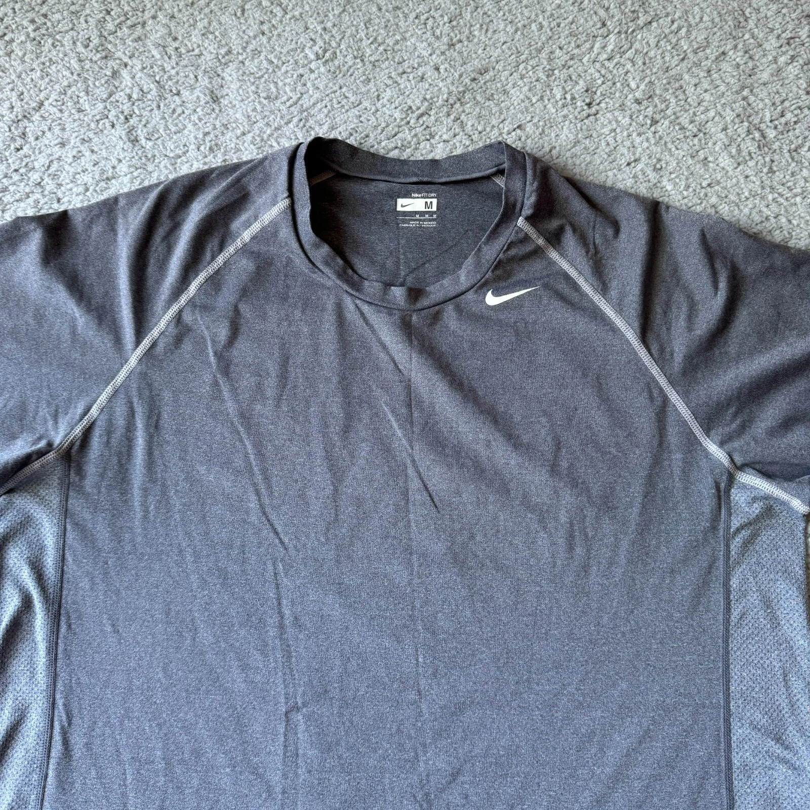 NEW Vintage Nike Top Mens Medium Gray Athletic Top Fit Dry Lined Sports Outdoor