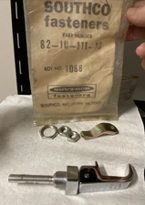 Southco Lift & Turn Compression Latch 62-10-111-10 New Old Stock Open Bag