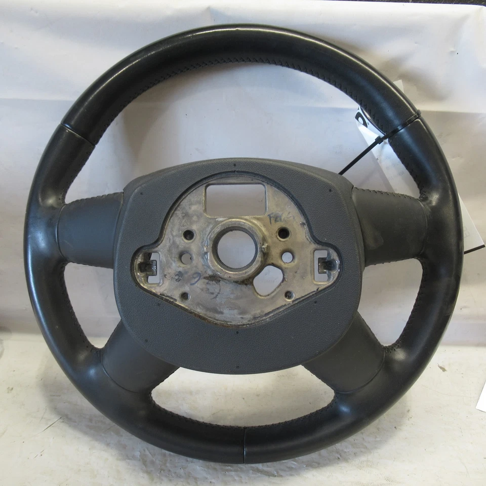 Audi A4 2013 volante con controles OEM Foto 2 de 3