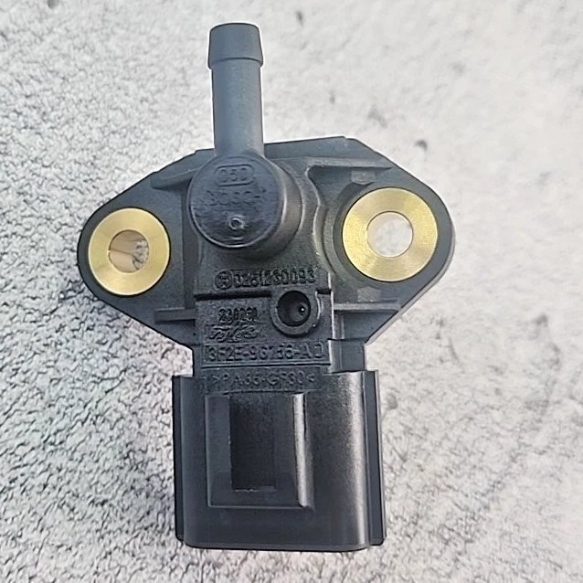 Motorcraft CM5229 Ford 3F2Z9G756AC Mustang F150 Fuel Injection Pressure Sensor - Image 3 of 4