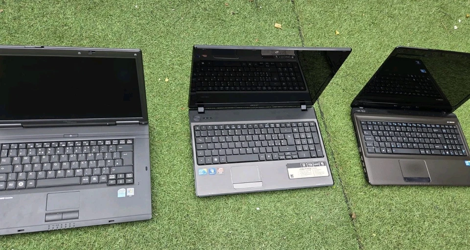 Job lot 3x Faulty Acer Simens Asus Read Description - Image 2 of 4