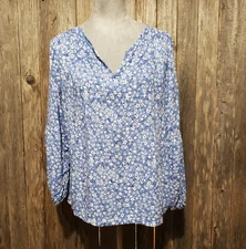 Time and Tru L 12 14 Top Blouse Blue White Floral Split Neck Cottage Boho Beachy