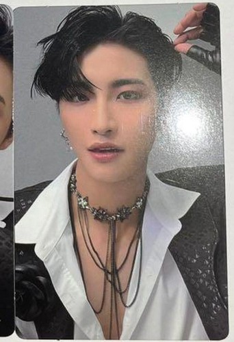 EP ATEEZ THE WORLD. PARADIGMA SOLO ver. CD + JUEGO OFICIAL DE TARJETAS DE FOTO - Imagen 8 de 46