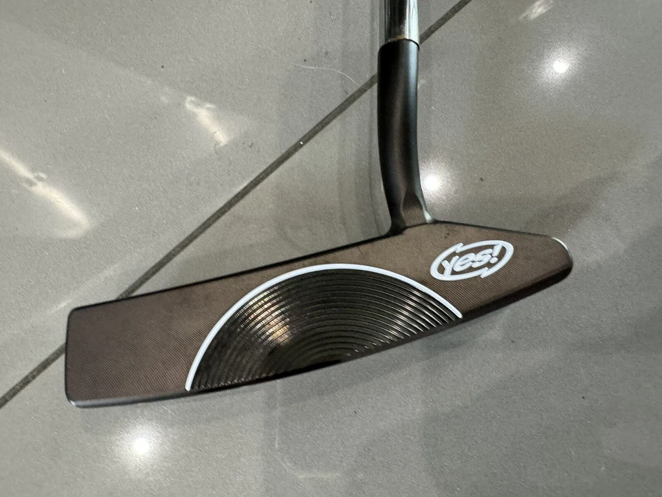 RARE Yes! C-Groove Rachel TOUR 35” Putter Good Rh - Image 2 of 4
