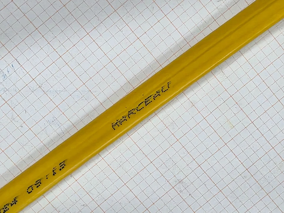 Southwire 12-2 Romex 12/2C con cable de cable de construcción residencial terrestre casi nuevo-B/50 pies Foto 4 de 4