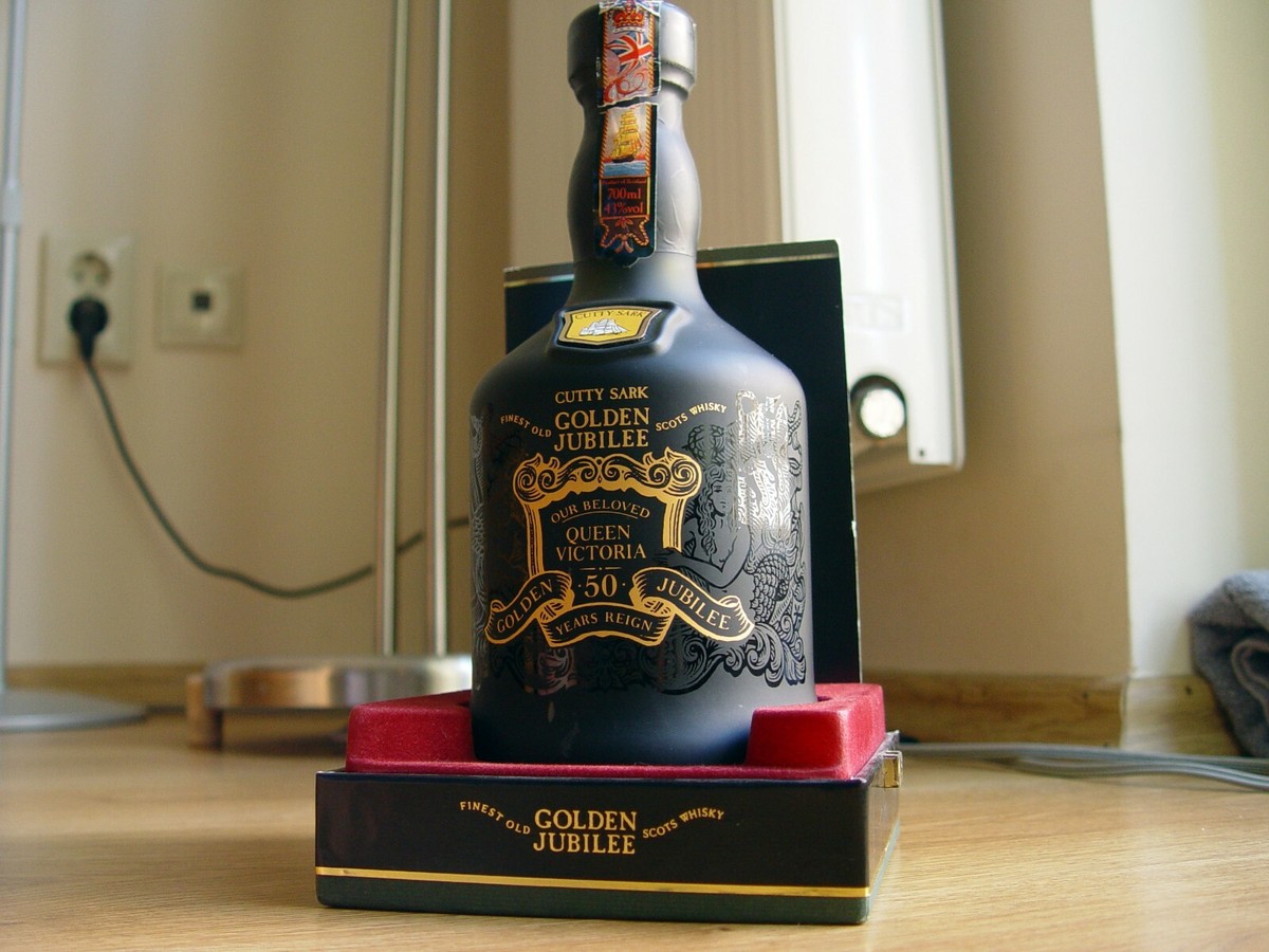 Cutty Sark Golden Jubilee Queen Victoria | eBay