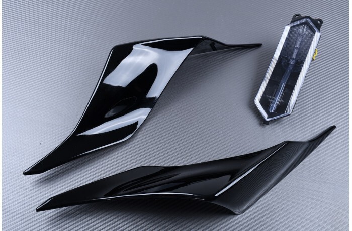 Carénage arrière Yamaha YZF-R6 noir avec feu de stop translucide 2022 2023