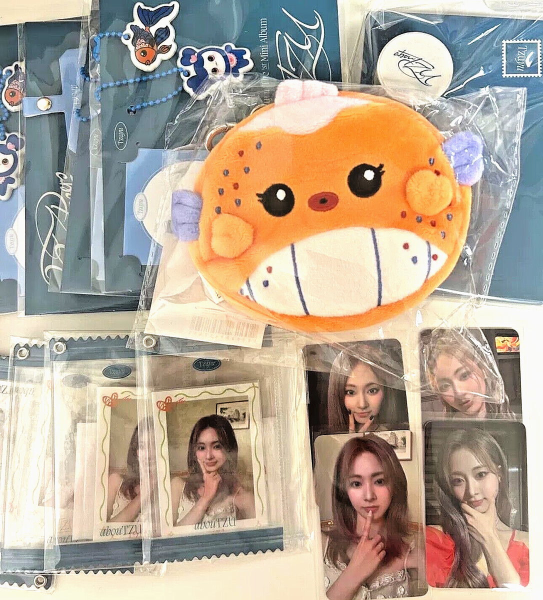 TZUYU POP-UP ABOUTZU DEBUT SOLO OFFICIAL PHOTOCARD POB ONLINE