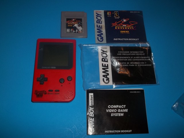 Atlanta BRAVES TBS Superstation Red Nintendo Game Boy Pocket (MGB-001) System