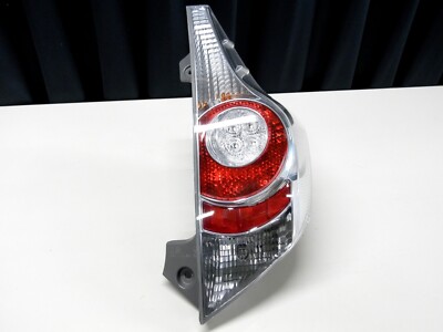 Toyota Aqua NHP10 Prius C Genuine Right Taillight Rear Lamp