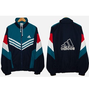 casaco verde e branco